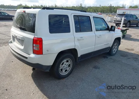 2014 Jeep Patriot Sport from USA, damaged, VIN 1C4NJPBBXED671220